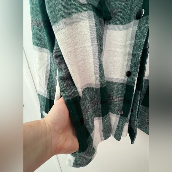 HFX Shacket - Picture 5 of 8